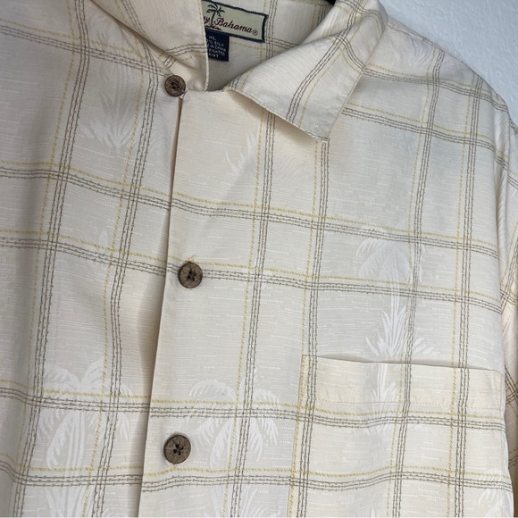 Tommy Bahama Pale Yellow 100% Silk Mens Tropical Button Down Palm Tree Shirt - Picture 3 of 10